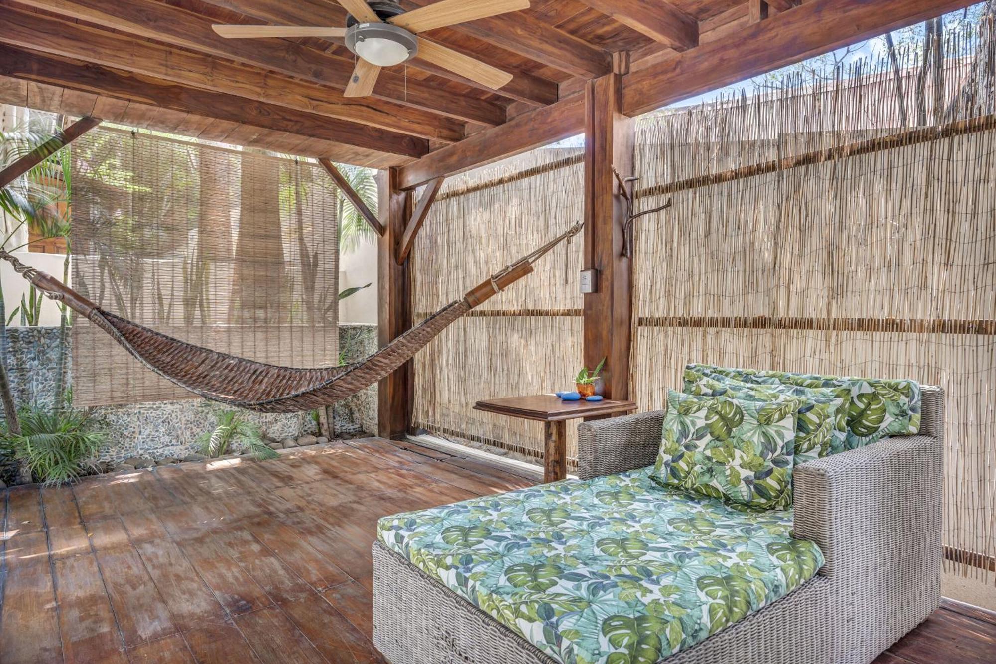 The Beach Bungalows - Yoga And Surf House - Adults Only タマリンド 部屋 写真